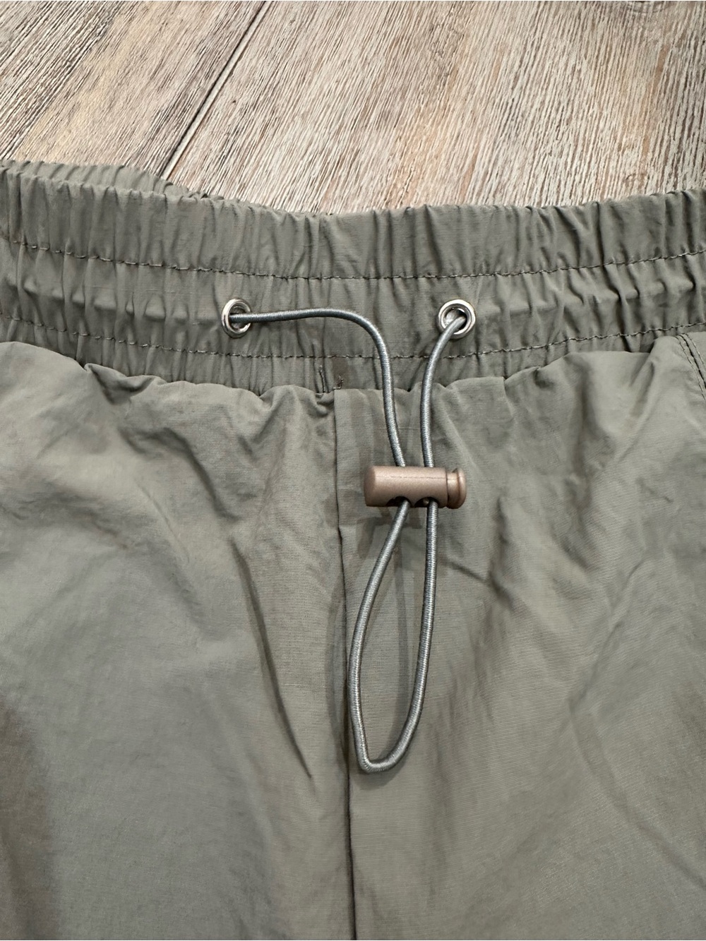Wilo The Label Women’s Sage Parachute Pants | Size Large - Picture 5 of 11